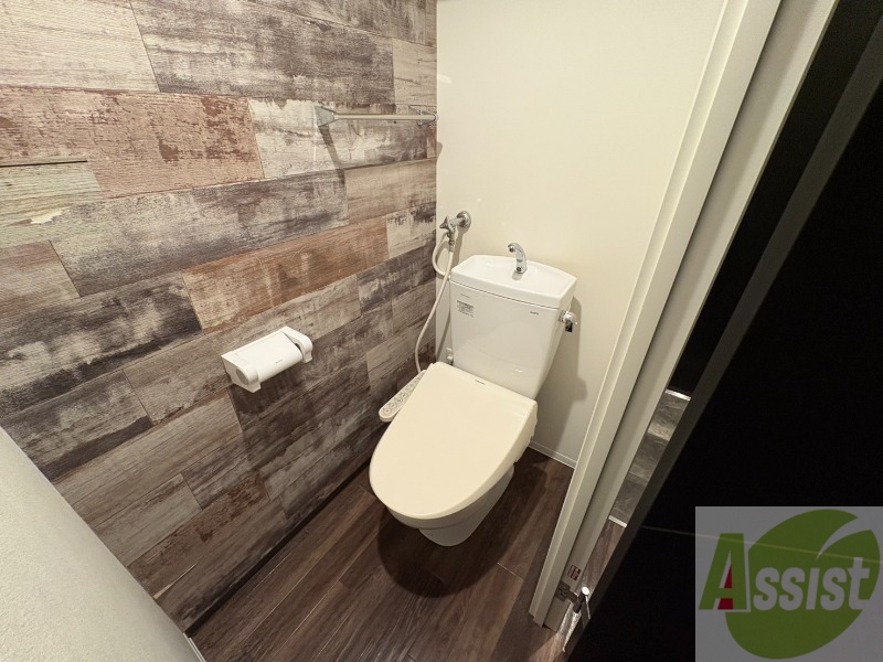 トイレ　トイレです。ウォシュレット付を探している方、おすすめです。