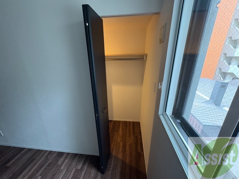 収納　寝室の収納です。部屋がすっきり片付きます。