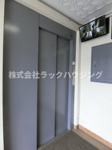 その他共有部分　エレベーター付き（大きい荷物があっても安心）
