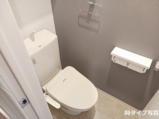 トイレ　清潔感のあるトイレです