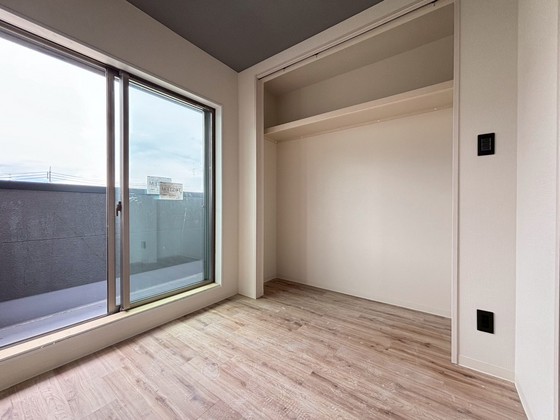 収納　※別部屋の写真です