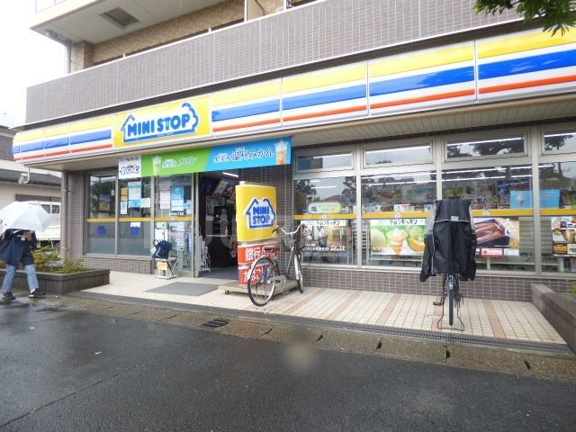 コンビニ　ミニストップ浦安猫実2丁目店（コンビニ）まで200m