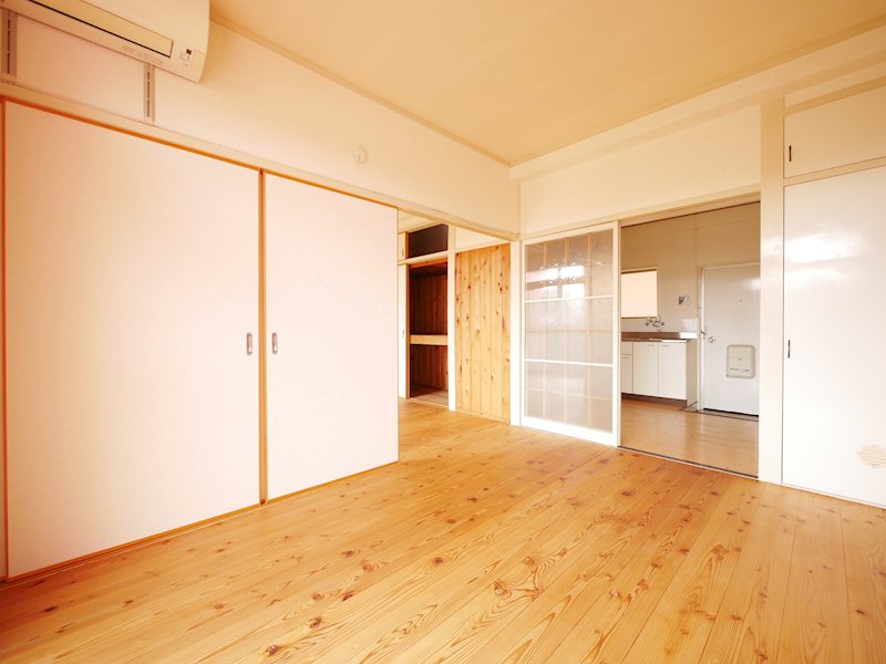 その他　東側洋6帖
