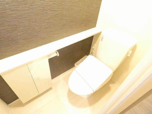 トイレ　※写真は別部屋のものです。（参考）