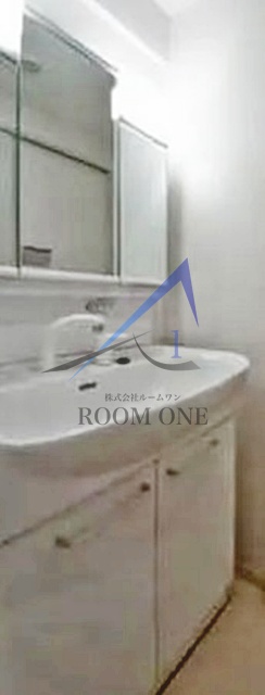 洗面設備　洗面台です。