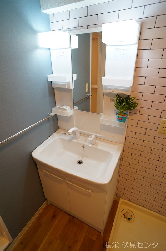 洗面設備　入居前写真