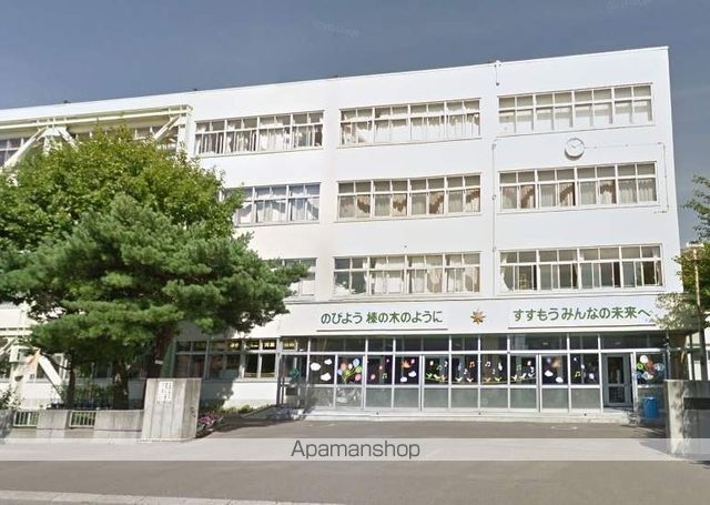 小学校　栄東小（小学校）まで330m