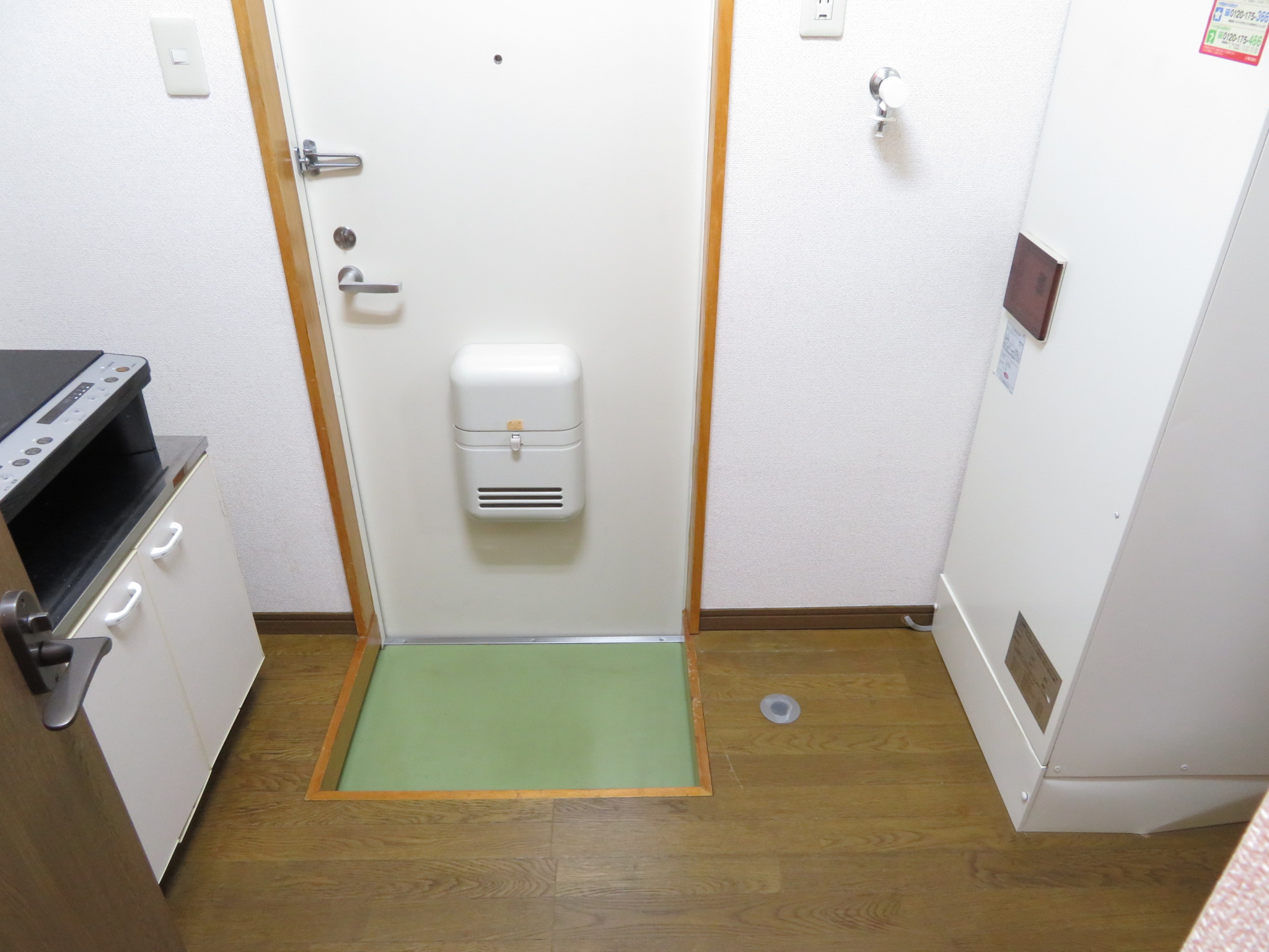 上越新幹線 長岡駅 2階建 築29年の玄関写真