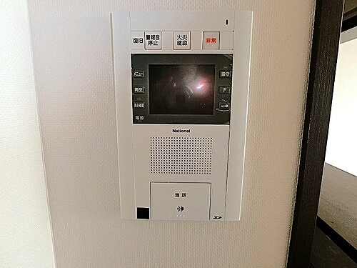 セキュリティ　TVモニタ付きインターホン　※2020年10月撮影