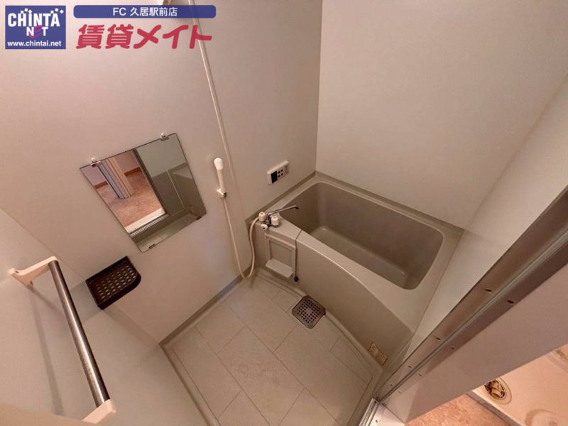 バス・シャワールーム　同型参考写真
