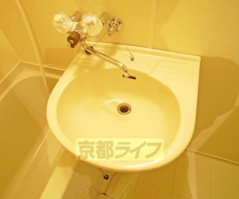 洗面設備　洗面台です。