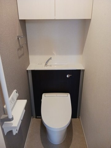 トイレ　ゆったりとした空間のトイレです