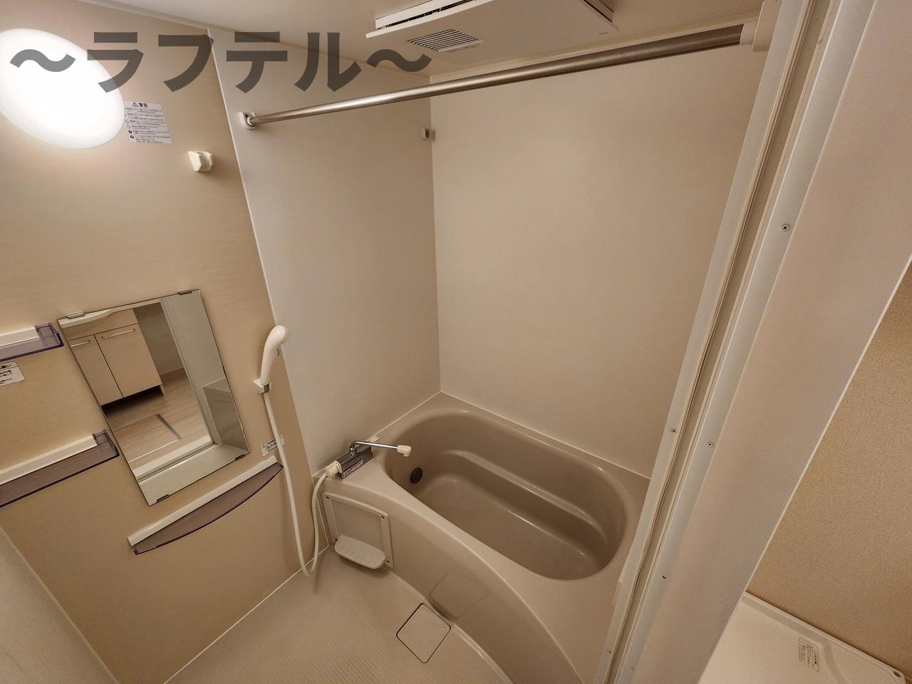 バス・シャワールーム　別部屋イメージ写真