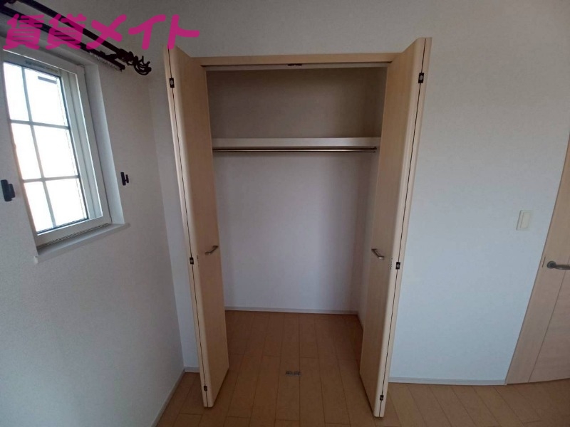 収納　同型参考写真