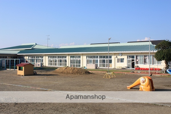 幼稚園・保育園　横須賀幼稚園（幼稚園・保育園）まで451m