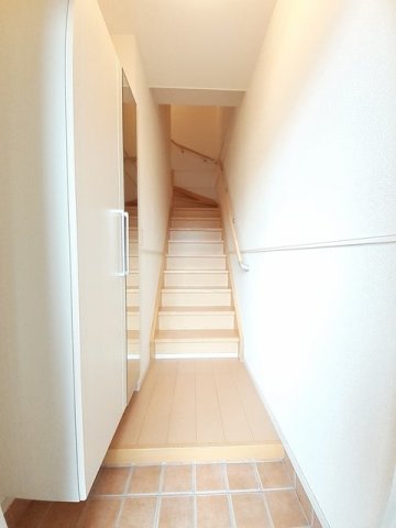 玄関　シンプルで使いやすい玄関です