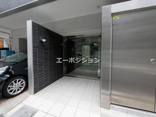 エントランス　CHATEAU NAMBA RIPPLE