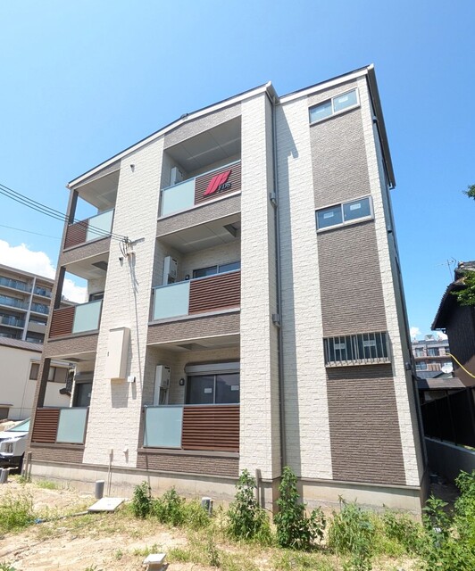 建物外観　建築中のため、一部仕様が異なる場合があります。