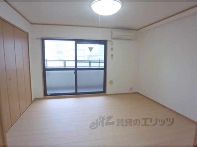 居室・リビング　７．４帖