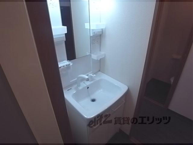洗面設備　独立洗面台
