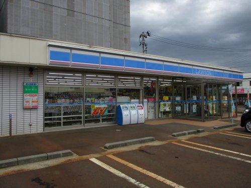コンビニ　ローソン 上越木田店（コンビニ）まで766m