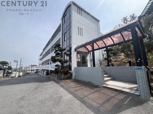 建物外観　敷地内駐輪場あり！