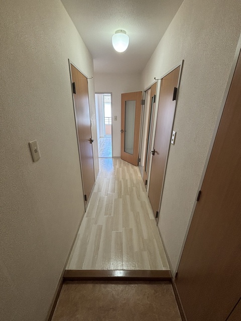 玄関　別部屋参考写真です