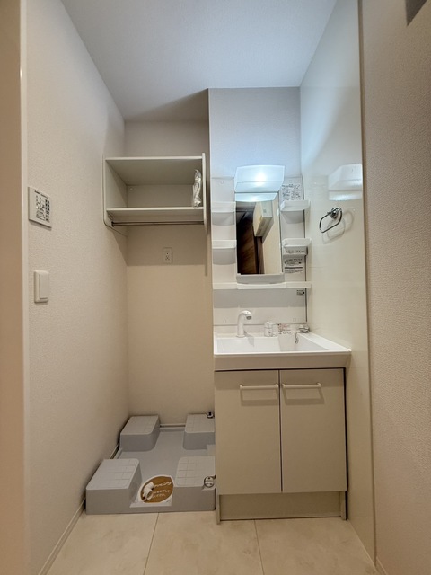 洗面設備　同施工会社参考写真です