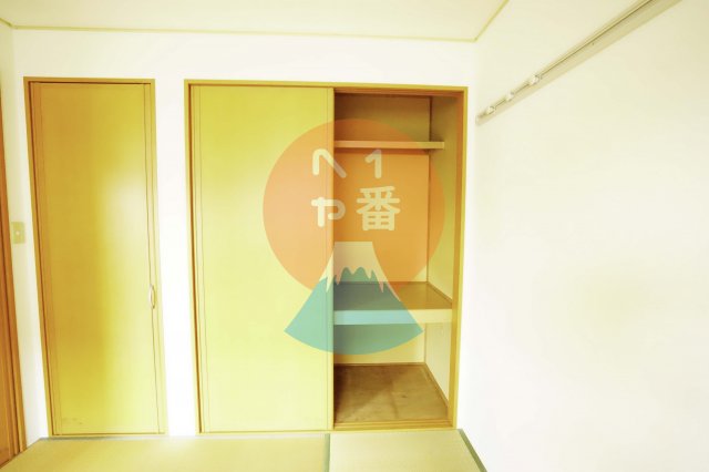 収納　6帖のお部屋の収納　※参考写真です
