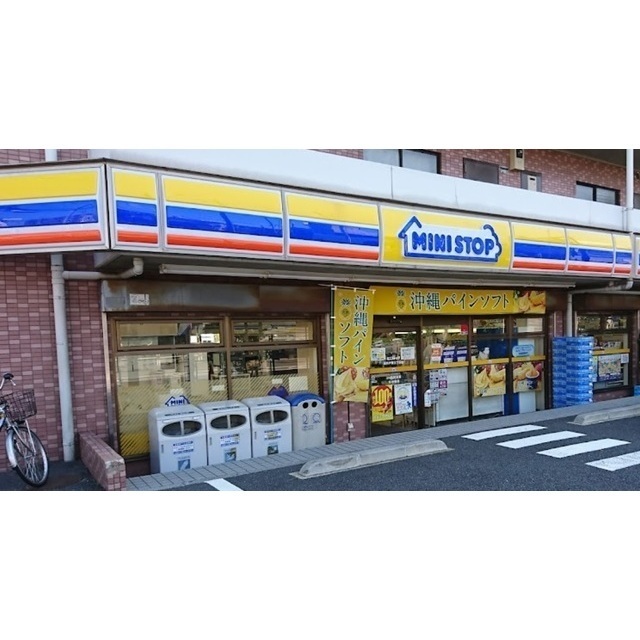 コンビニ　ミニストップ　高井戸東３丁目店（コンビニ）まで160m