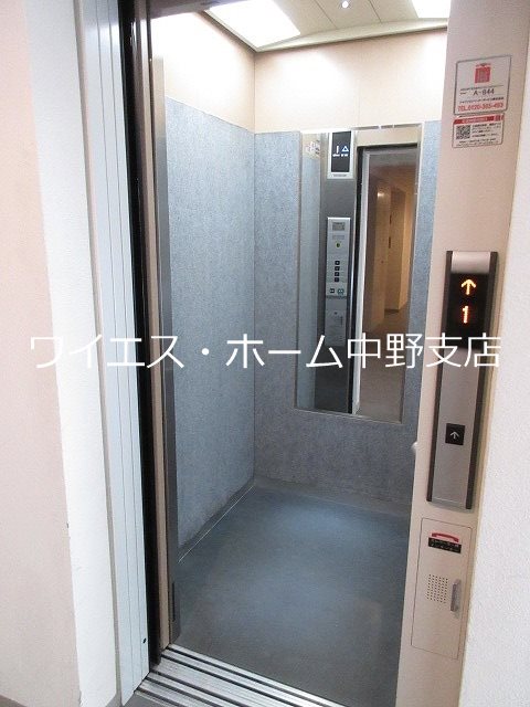 ロビー