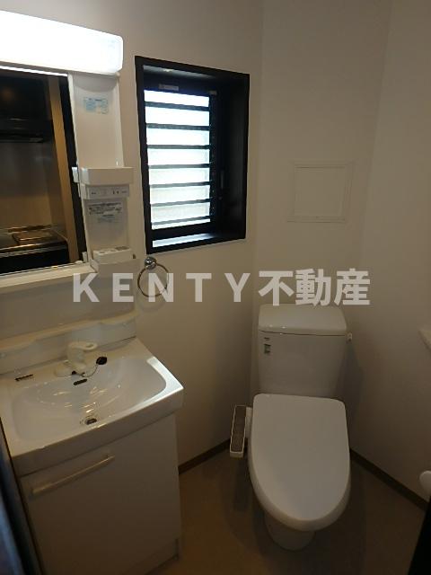 洗面設備　使いやすい洗面所です