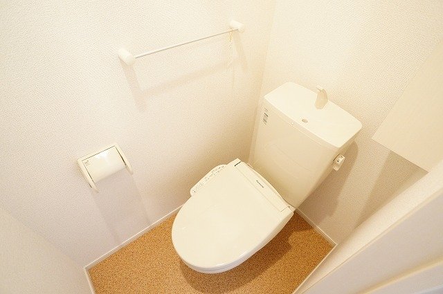 トイレ　シンプルで使いやすいトイレです