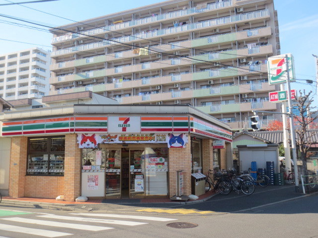 コンビニ　セブンイレブン葛飾青戸4丁目店（コンビニ）まで535m