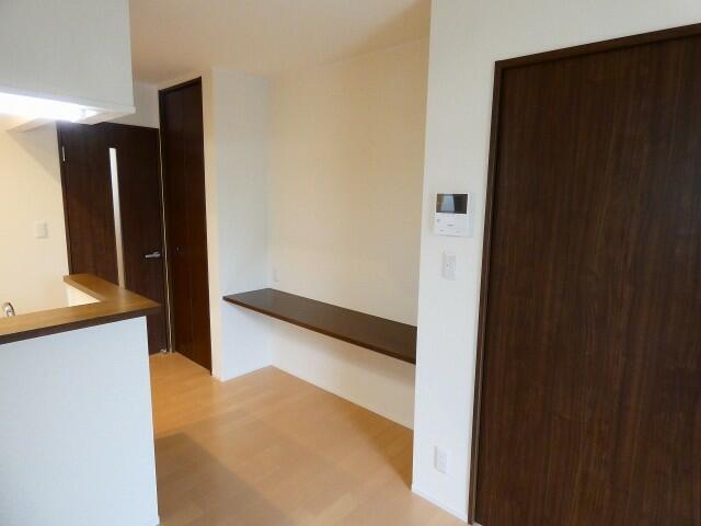 セキュリティ　?モニター付きインターホンです
