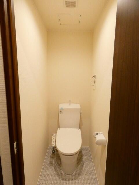 トイレ　清潔感のあるトイレです