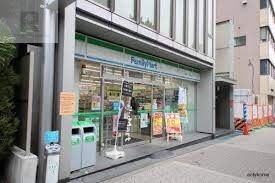 コンビニ　ファミリーマート天満二丁目店（コンビニ）まで335m