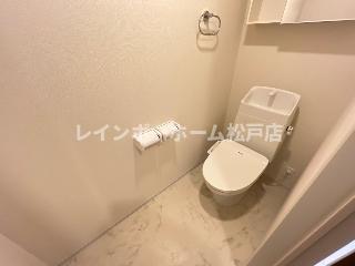 トイレ　シンプルで使いやすいトイレです