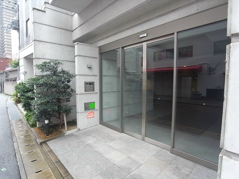 エントランス　高級感あります