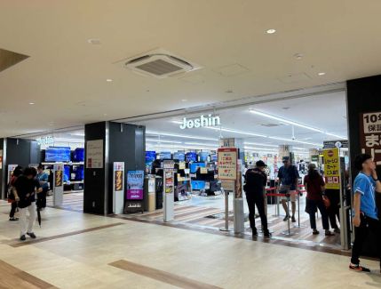 ホームセンター　ジョーシンマークイズ葛飾かなまち店（ホームセンター）まで776m