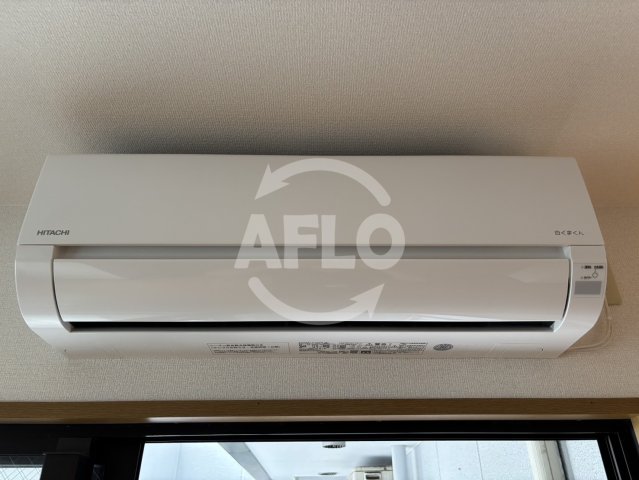その他設備　プレミアム新町III　玄関　エアコン