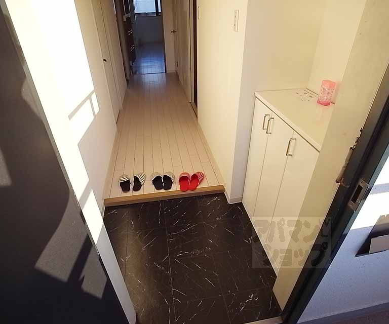 玄関　玄関です。