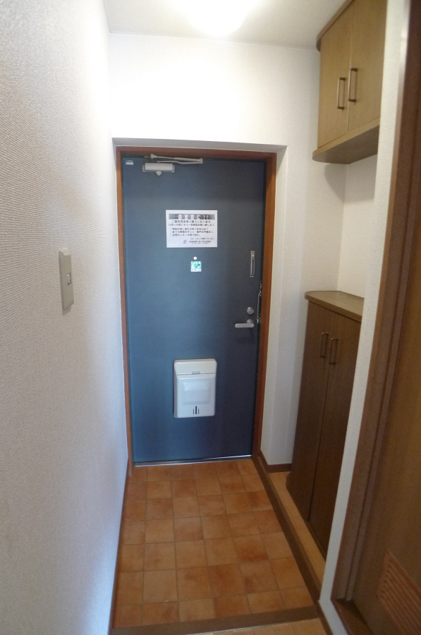 玄関　収納付玄関です！