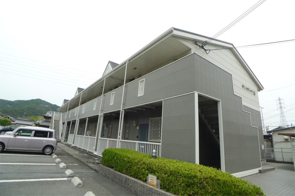 建物外観　鉄骨造のしっかりとしたハイツです！