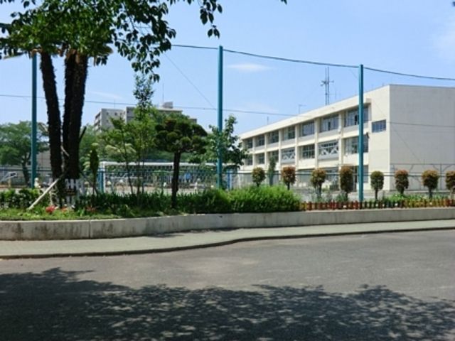 小学校　東村山市立八坂小学校（小学校）まで920m