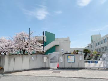小学校　枚方市立平野小学校（小学校）まで2324m