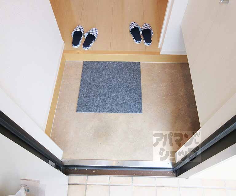 玄関　段差が少ない