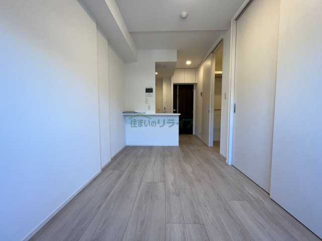 居室・リビング　※参考写真です。似た間取りの別部屋になります。