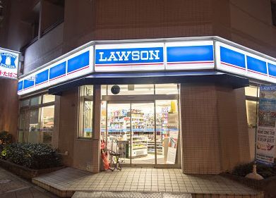 コンビニ　ローソン Ｈ入船一丁目（コンビニ）まで4m