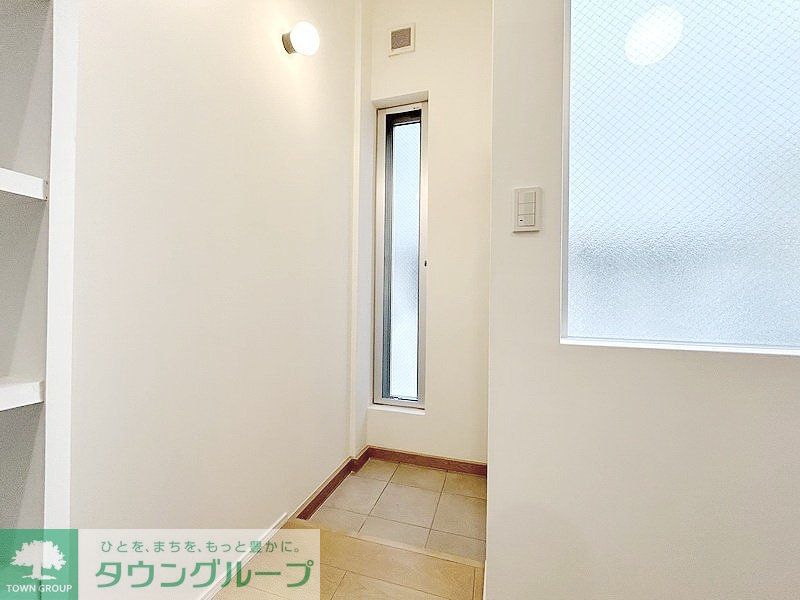 玄関　お部屋探しは株式会社　タウンハウジング　までお気軽にお問合…